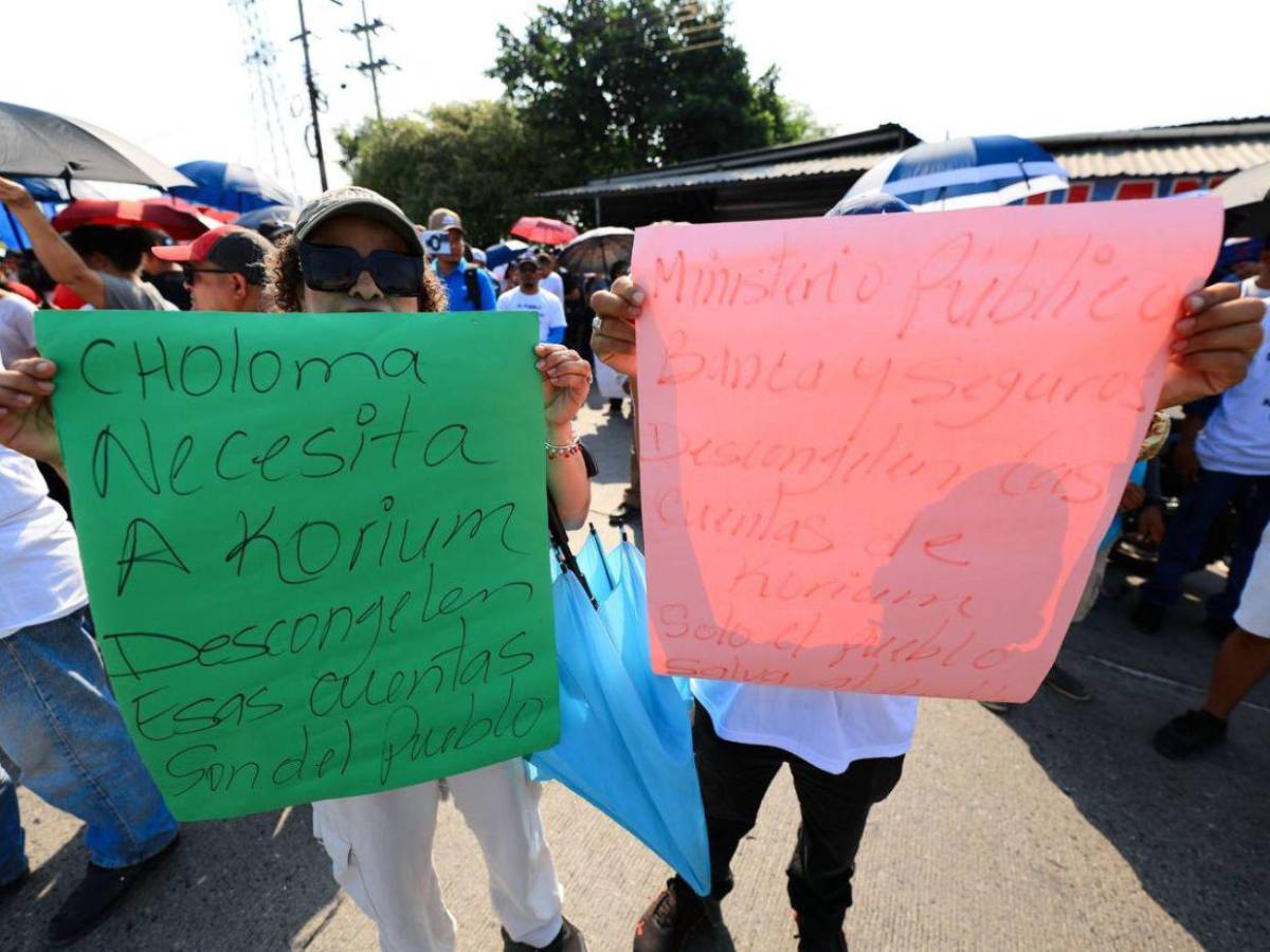 ¡Liberen cuentas! Piden usuarios de Koriun al MP en marcha para exigir su dinero