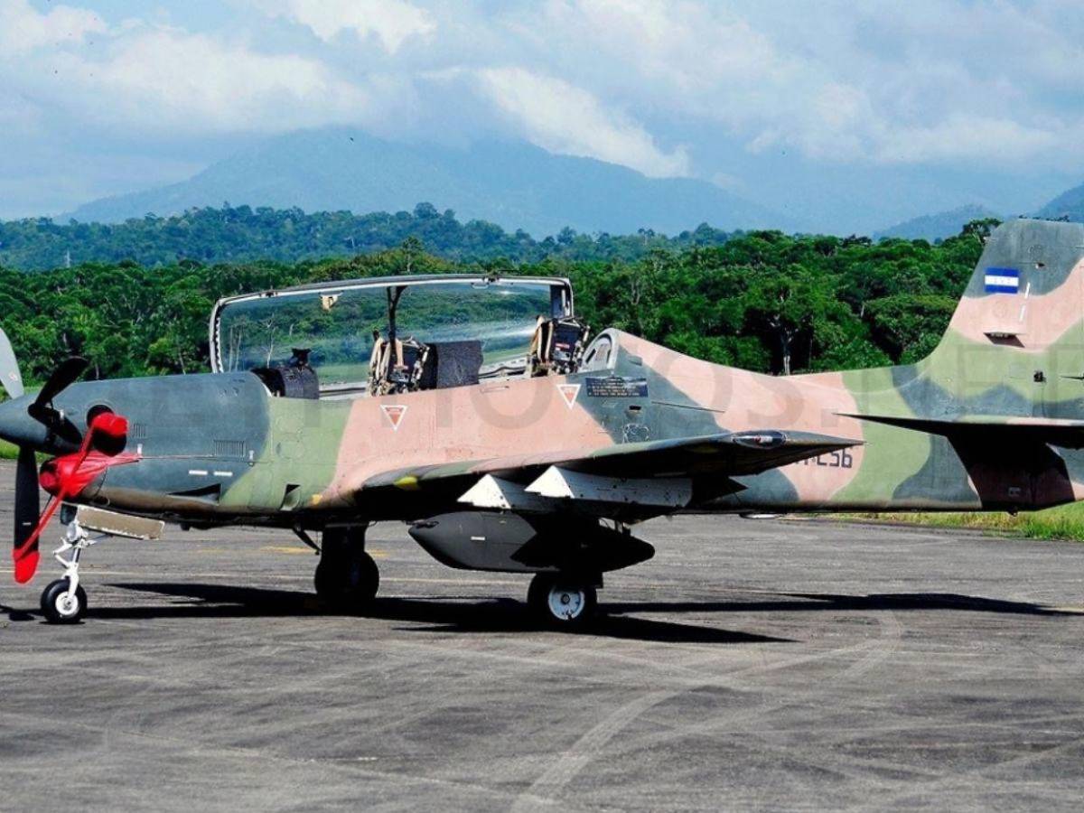 ¿Cómo hacer la solicitud para ingresar buques y aviones militares a Honduras?
