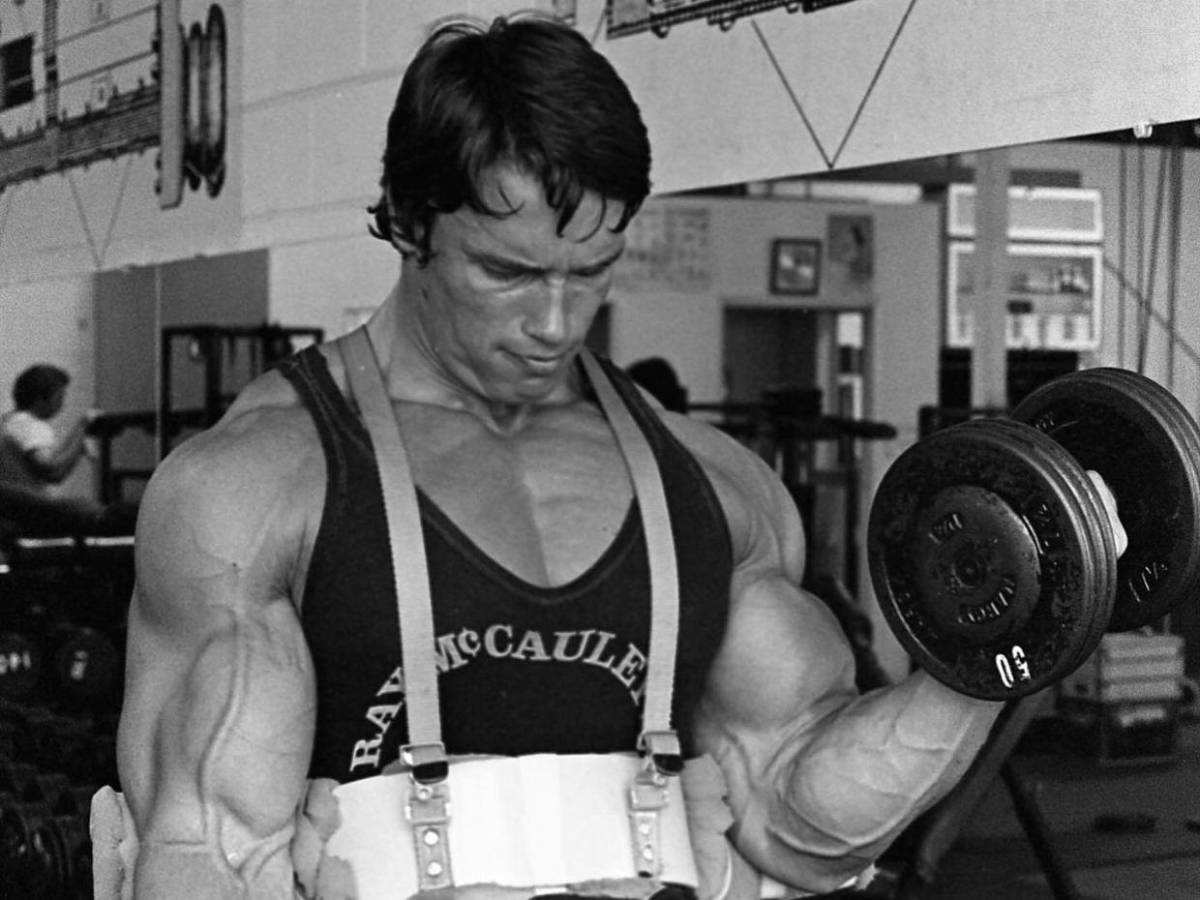 El hijo de Schwarzenegger sigue sus pasos y se convierte en campeón de culturismo