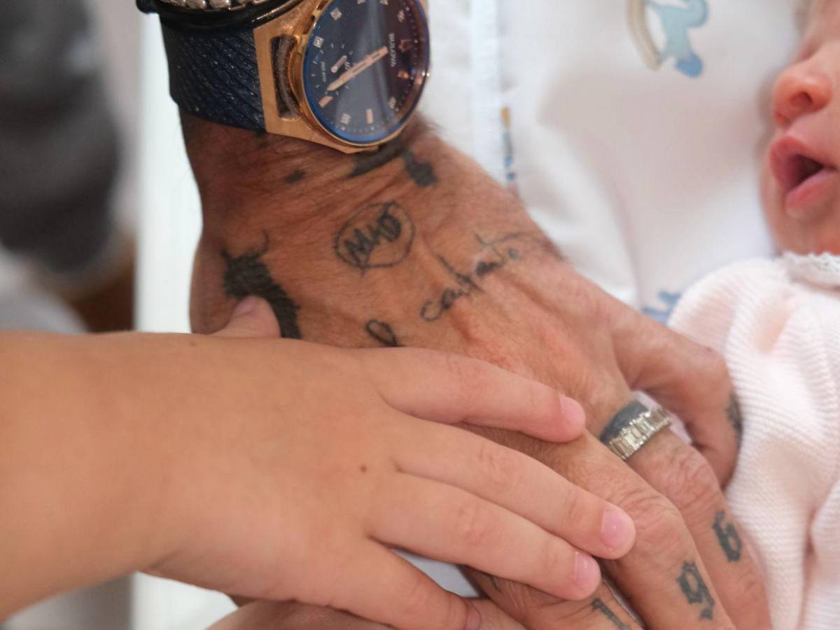 Marc Anthony, padre por octava ocasión, presenta a su hija Myla
