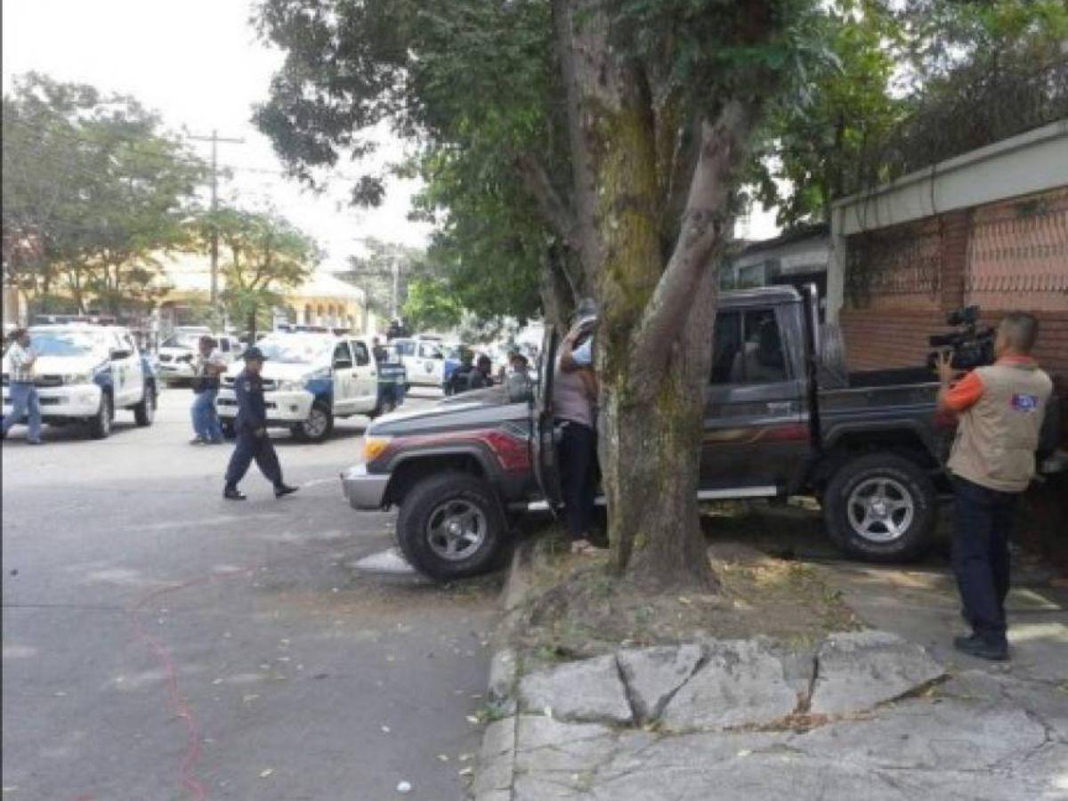 Imagen de archivo del viernes 10 de abril de 2015. El carro es en el que viajaban las víctimas.