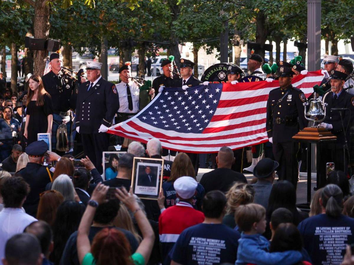Nueva York recuerda a sus muertos en la tragedia de las Torres Gemelas hace 24 años