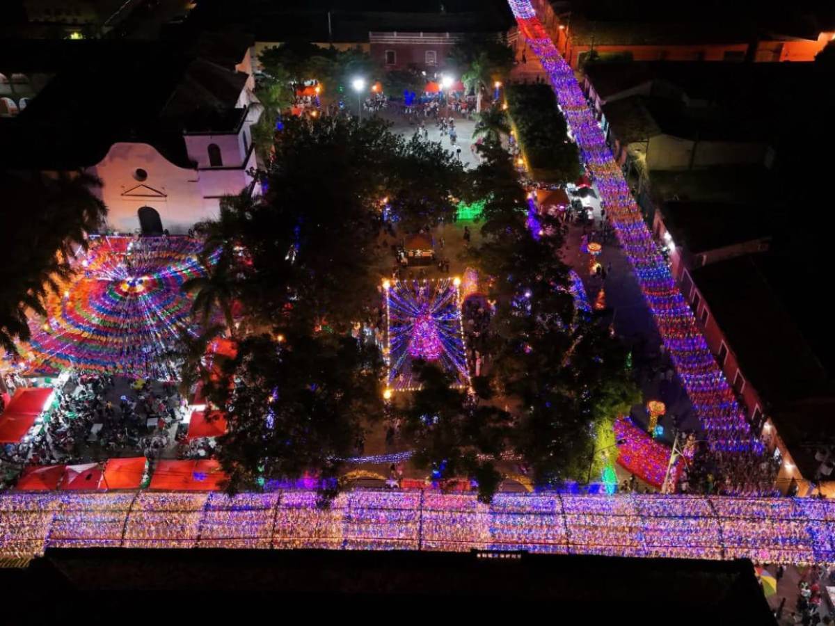 Luces, tradición y magia: Comayagua ya está en modo navideño