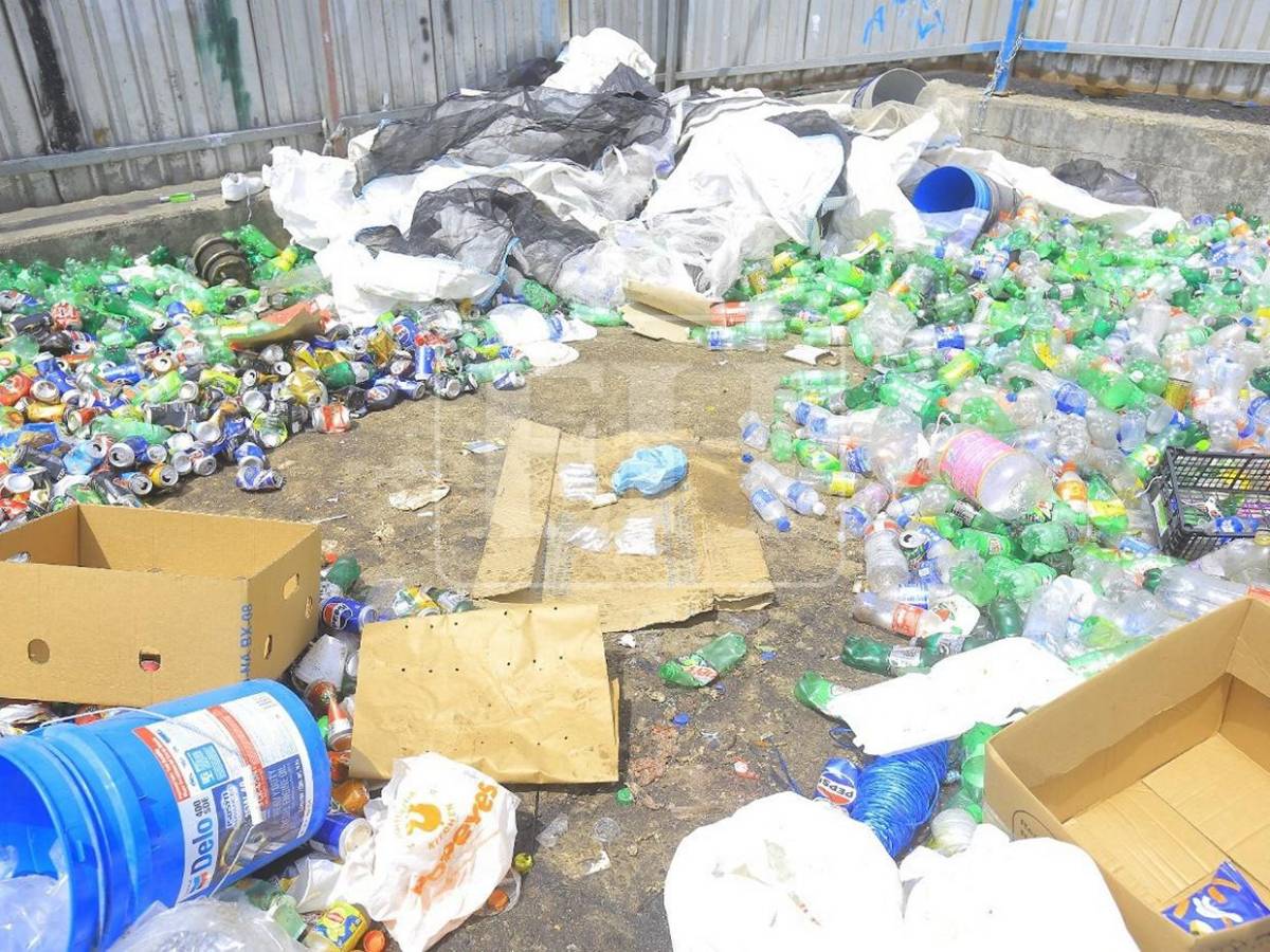 Encuentran droga oculta entre la basura de la Gran Central Metropolitana