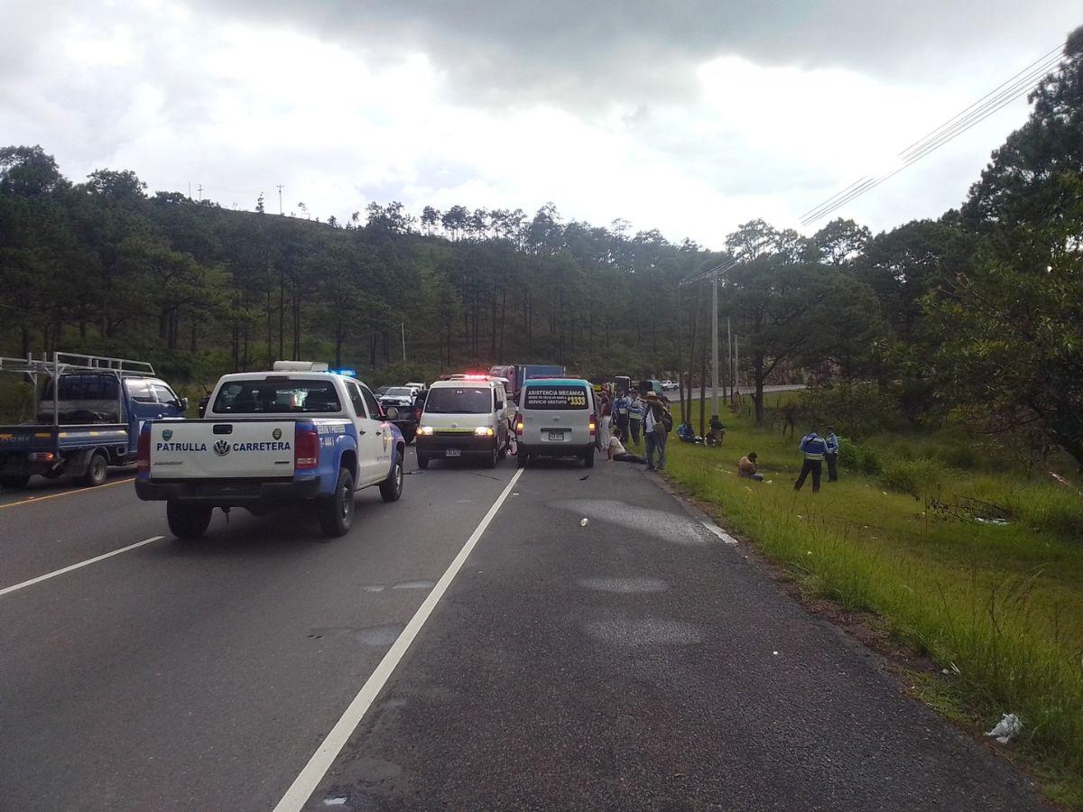 Las personas quedaron tendidas en la carretera: un muerto y varios heridos en accidente en la CA-5