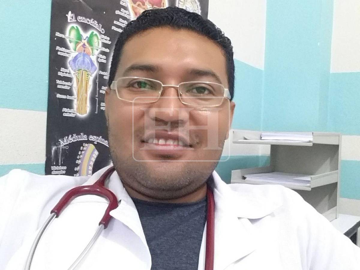 Ella salió corriendo a una iglesia: Alexis Méndez, médico acusado de intentar abusar de una enfermera