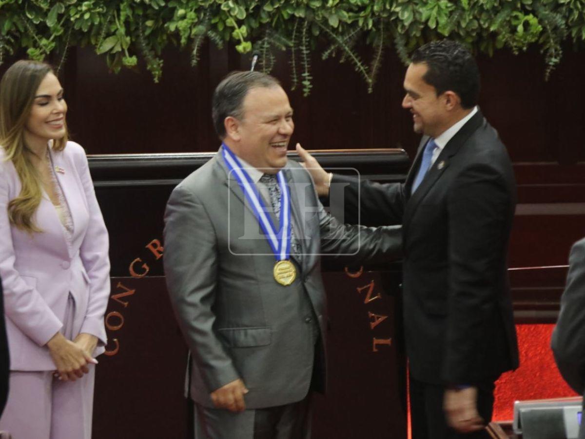 ¿Quiénes son los periodistas y fotorreporteros premiados por el Congreso Nacional este 2026?