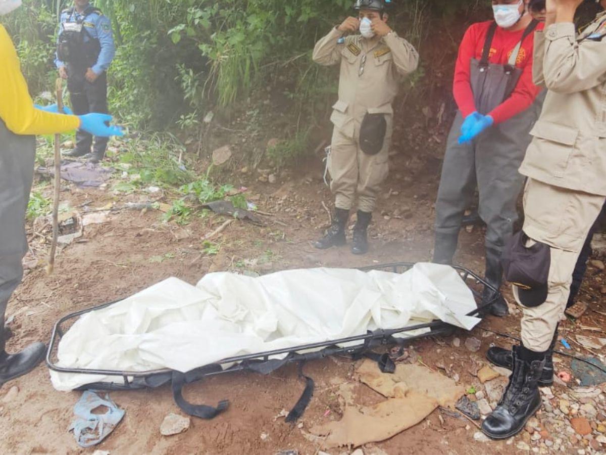 Semidesnudo y en estado de putrefacción: así fue hallado el cuerpo de un hombre en el río Chiquito