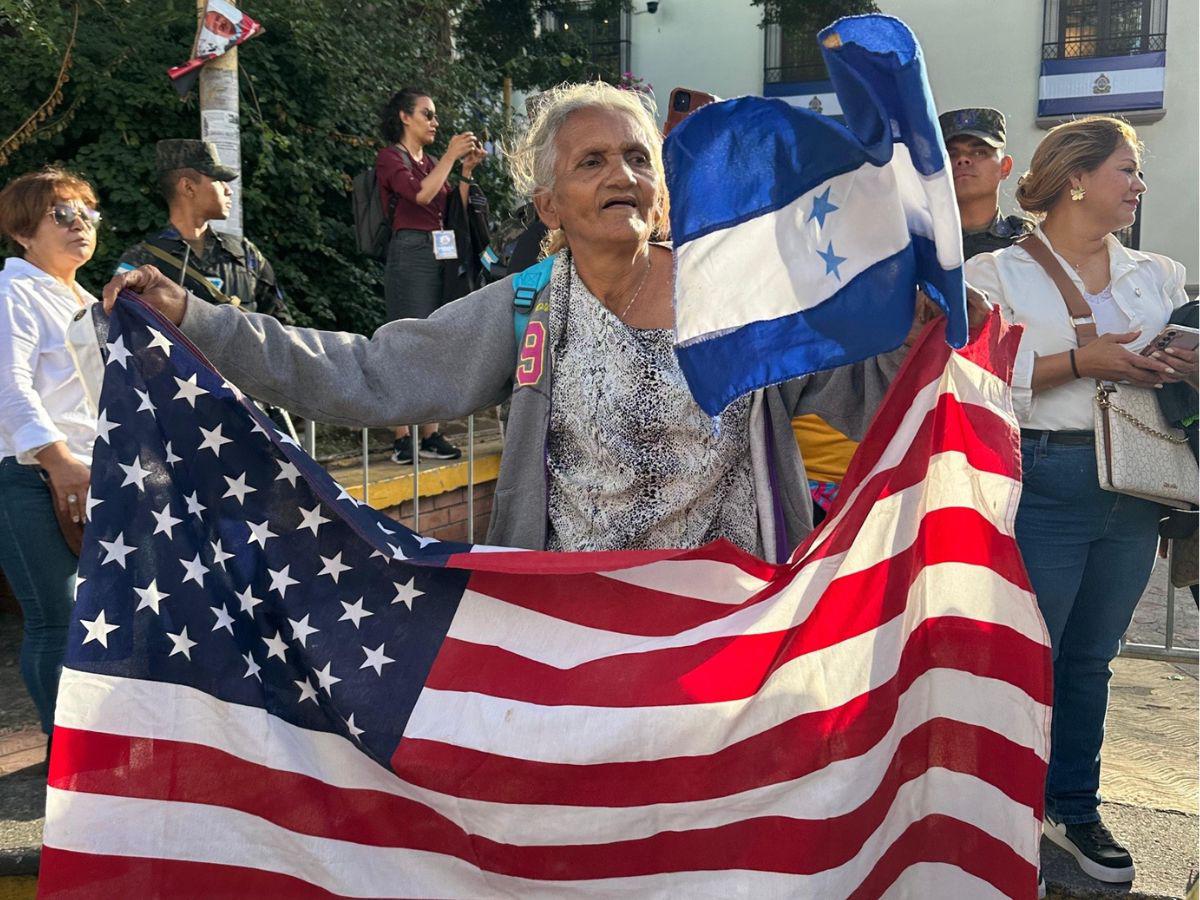 “Sí se pudo”: ambiente festivo rodea el CN a minutos de toma de posesión de Asfura