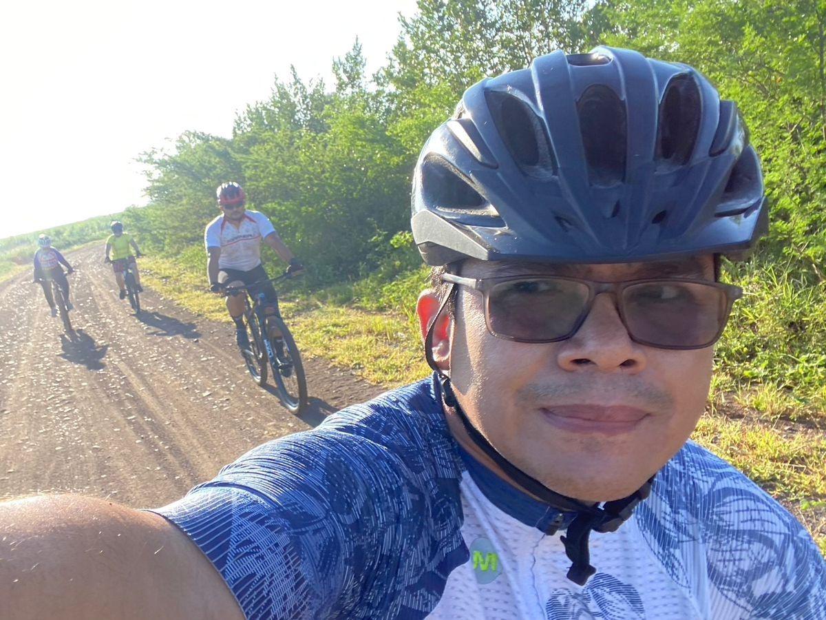 Raspones y práctica: Miguel Cruz, un pedalero que dice presente a la Vuelta Ciclística de EH
