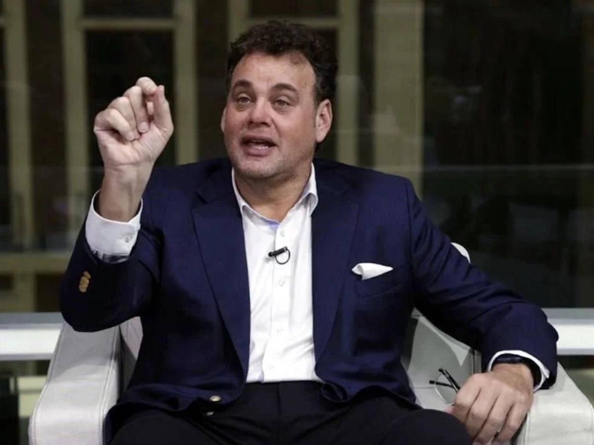 Faitelson sacude redes al revelar problema de José Ramón Fernández con la cocaína
