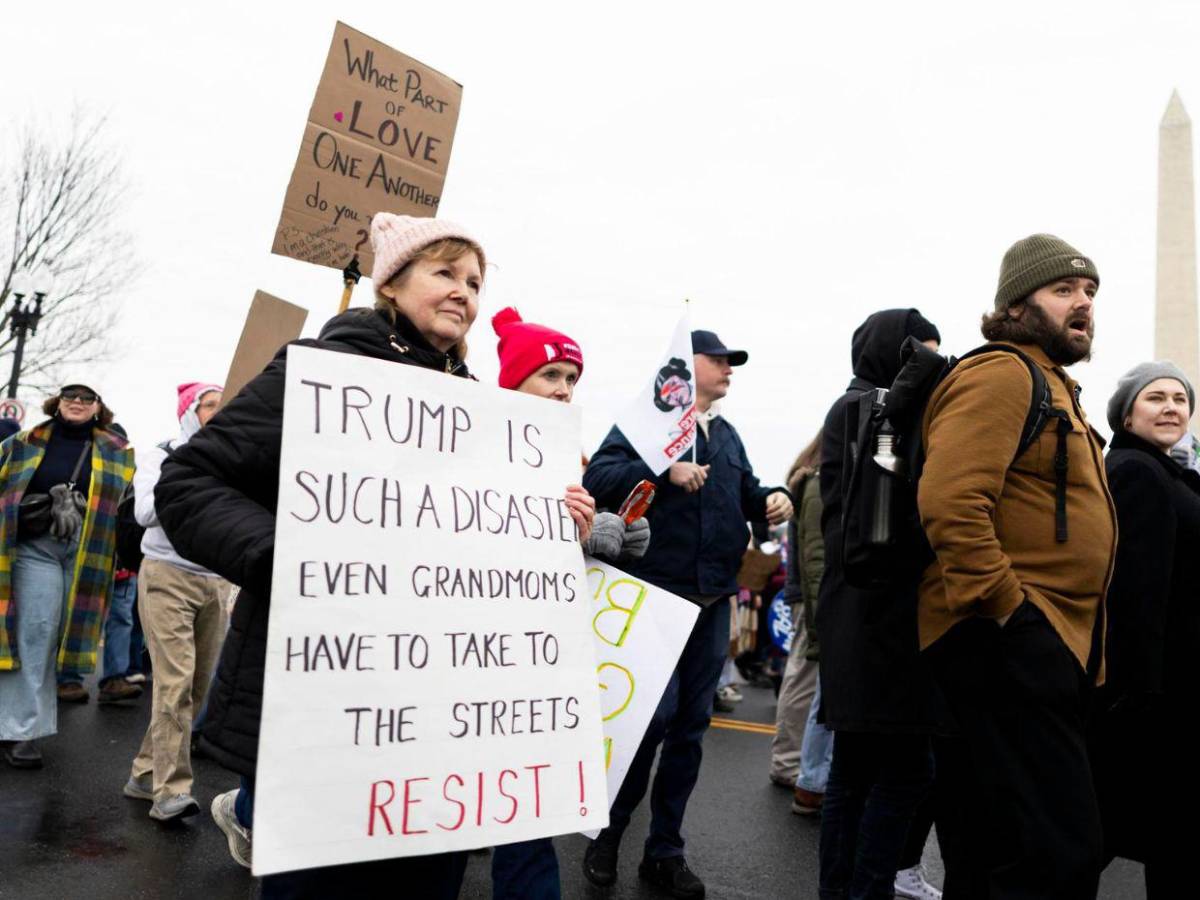 Miles marchan en Washington con un mensaje claro a Trump: los derechos de las mujeres