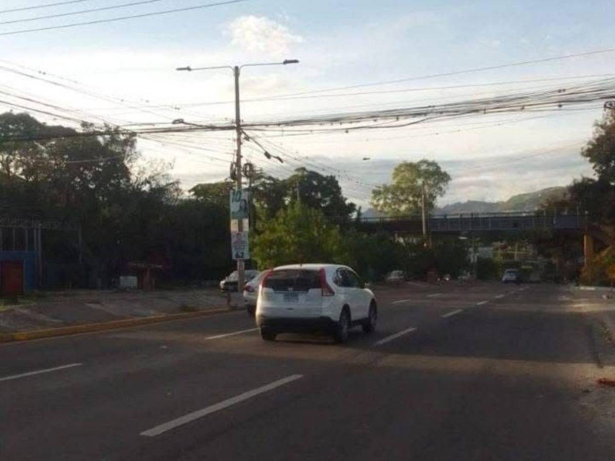Ya está habilitado el paso vehicular en bulevar Fuerzas Armadas