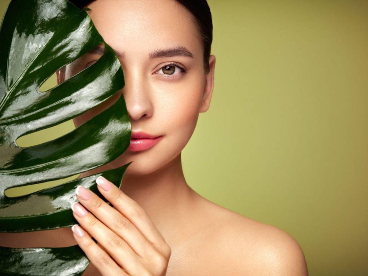 Vitamina K: La aliada definitiva contra ojeras, rojeces y problemas de coagulación