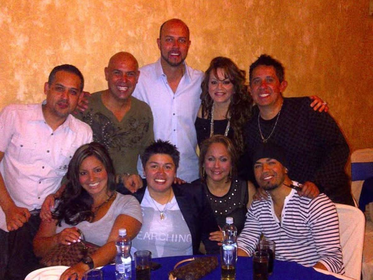 Sólo escuché el silbido: El dramático testimonio que hizo dudar a Lupillo sobre la muerte de Jenni Rivera