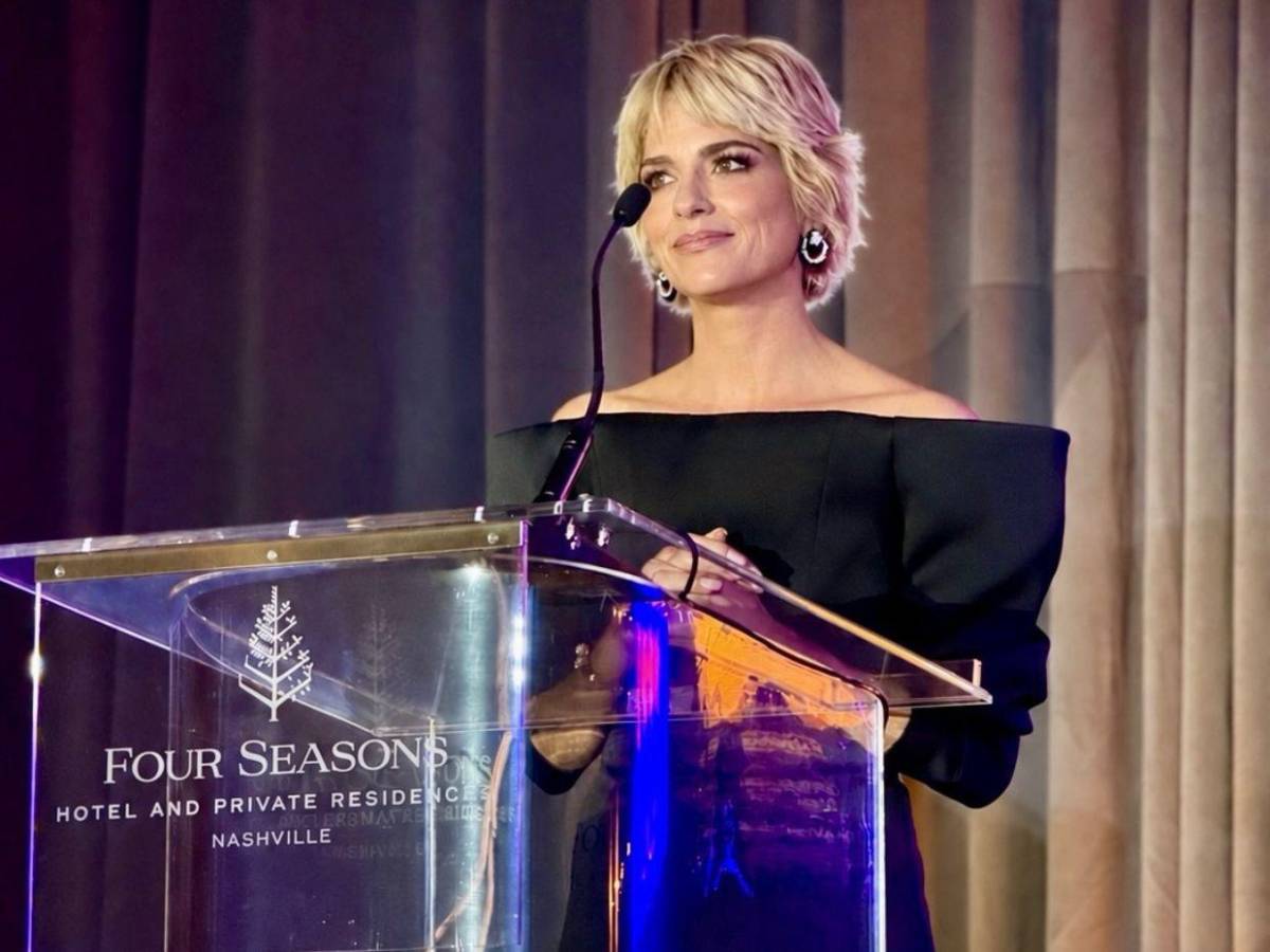 ¿Quién es Selma Blair, la actriz detenida por morder a una azafata en pleno vuelo?