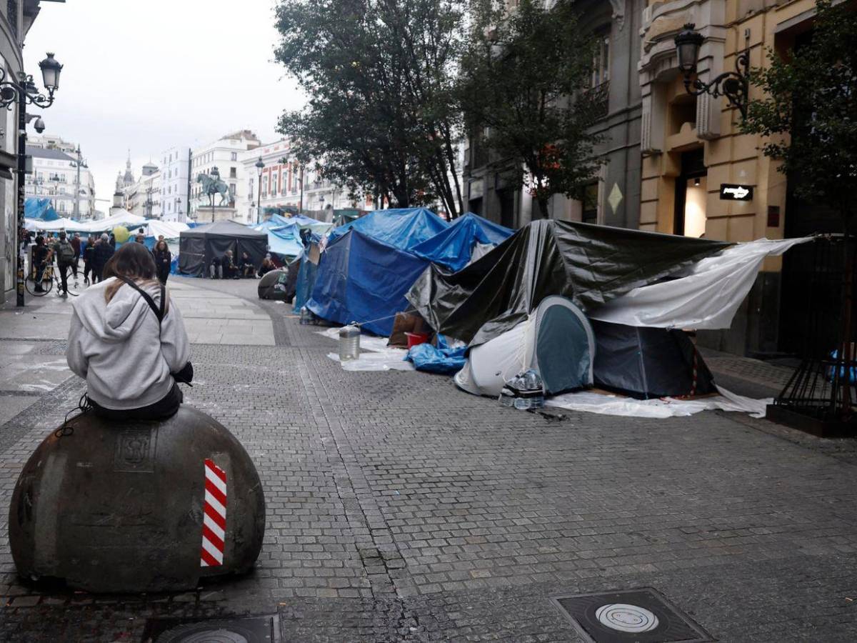 Marchan en España para denunciar la caída de los decretos de vivienda y reclamar rebaja en alquileres