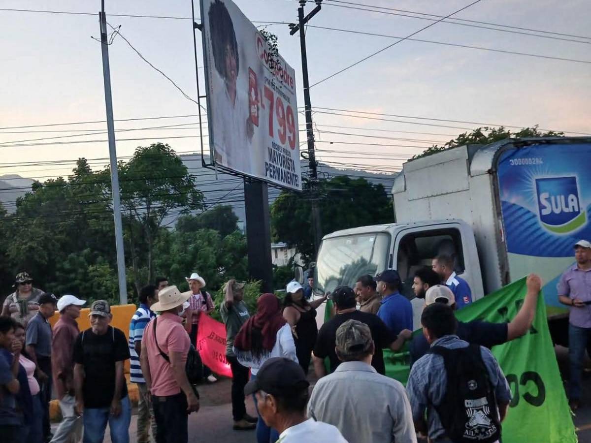 Lunes de protesta: sin paso la carretera del litoral atlántico CA-13 y la CA-5 en varios tramos