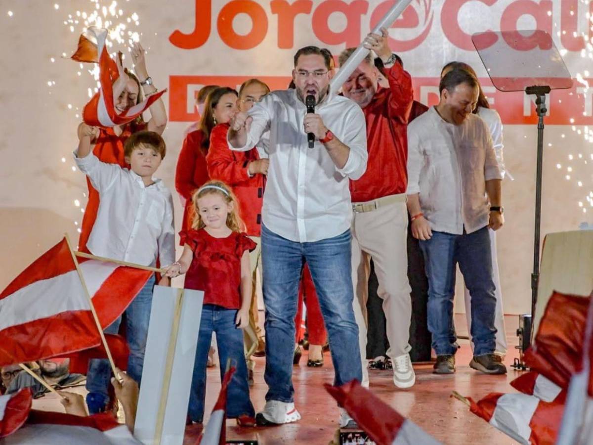 Precandidato presidencial Jorge Cálix: ¿quiénes son su esposa e hijos?