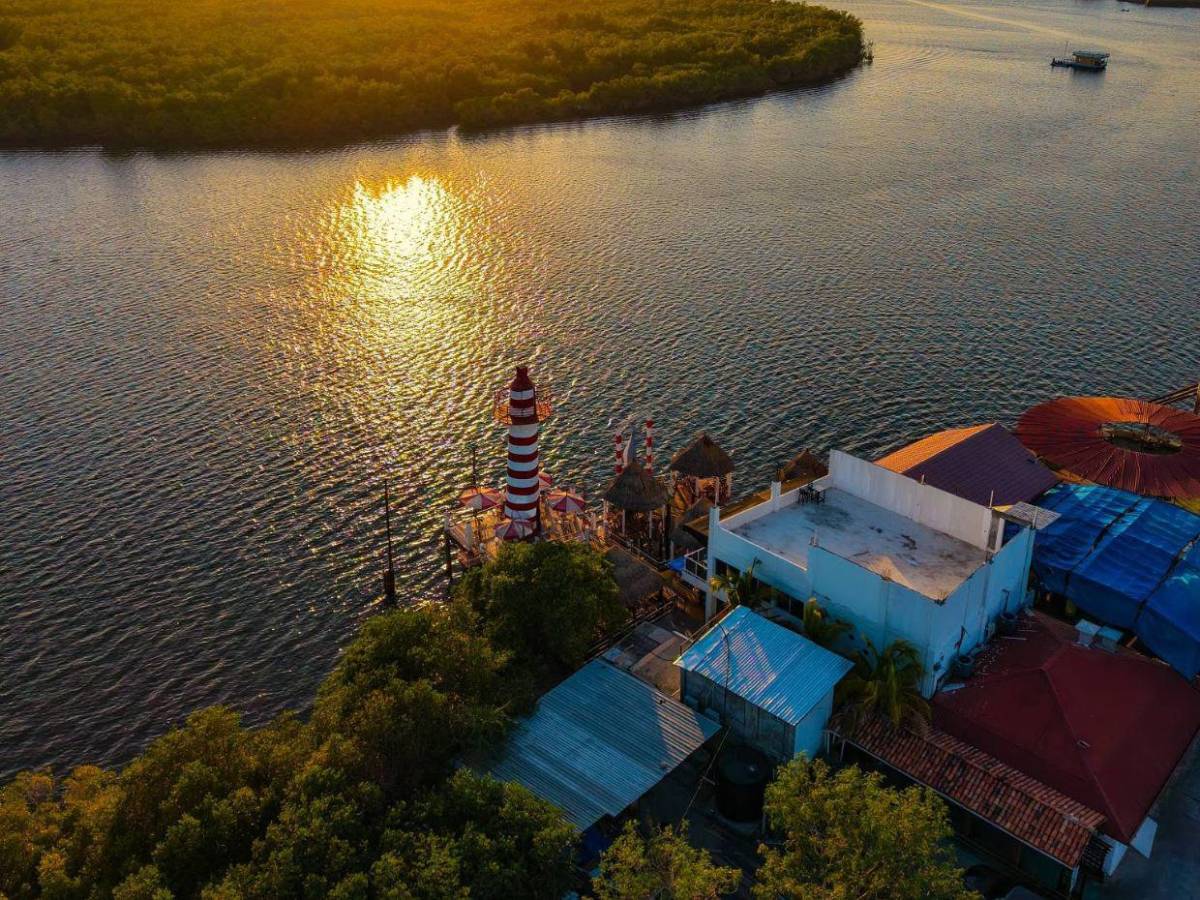 Mariscos, playas y atardeceres: destinos de la zona sur de Honduras para la Semana Morazánica 2026