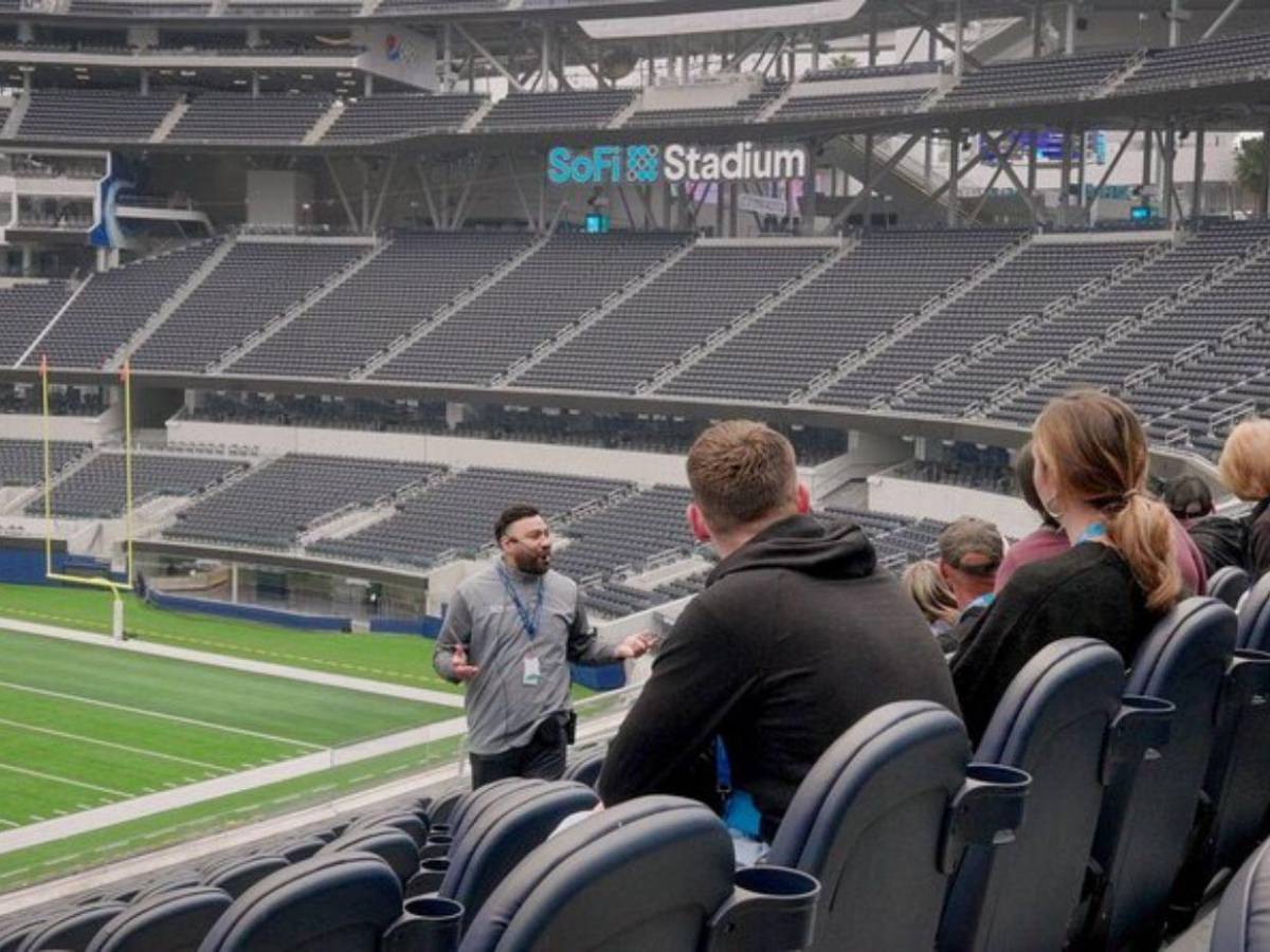Trabajadores del estadio más caro del Mundial amenazan con huelga por redadas del ICE