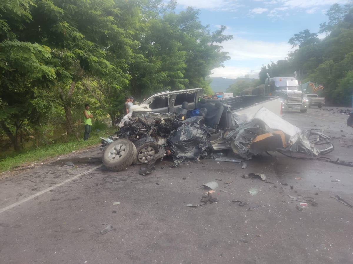 Los dos hombres no tuvieron oportunidad de sobrevivir debido a que el impacto fue directamente a la cabina.