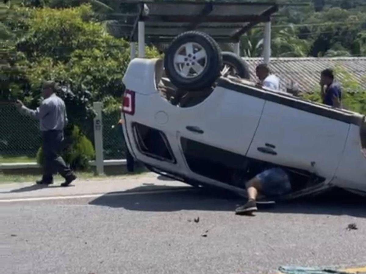 Regresaban de la escuela: un  niño muerto y seis heridos deja colisión en Omoa
