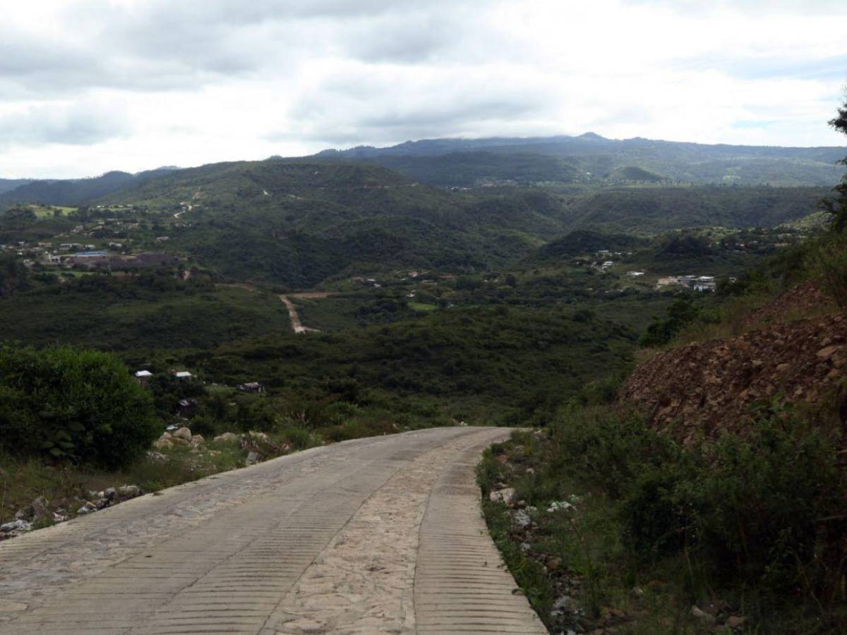 Zona del libramiento al sur sigue igual: promesas incumplidas y sin avances