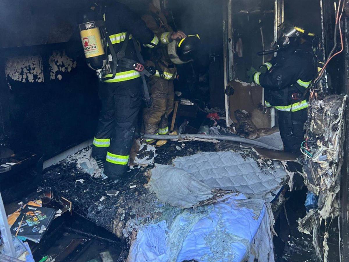 Así quedó el apartamento que explotó en la capital; hay dos adultos mayores heridos