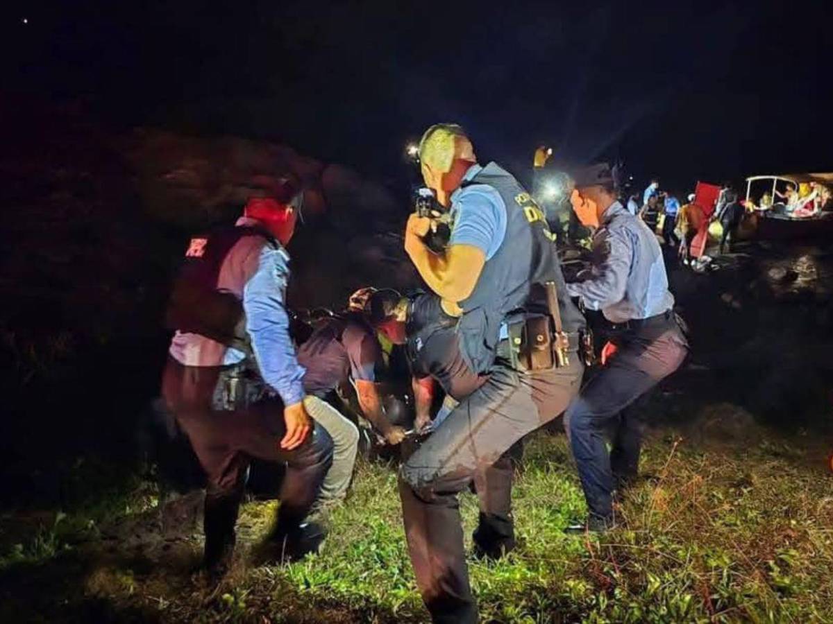 Así fue el rescate de los sobrevivientes de la tragedia aérea en Roatán