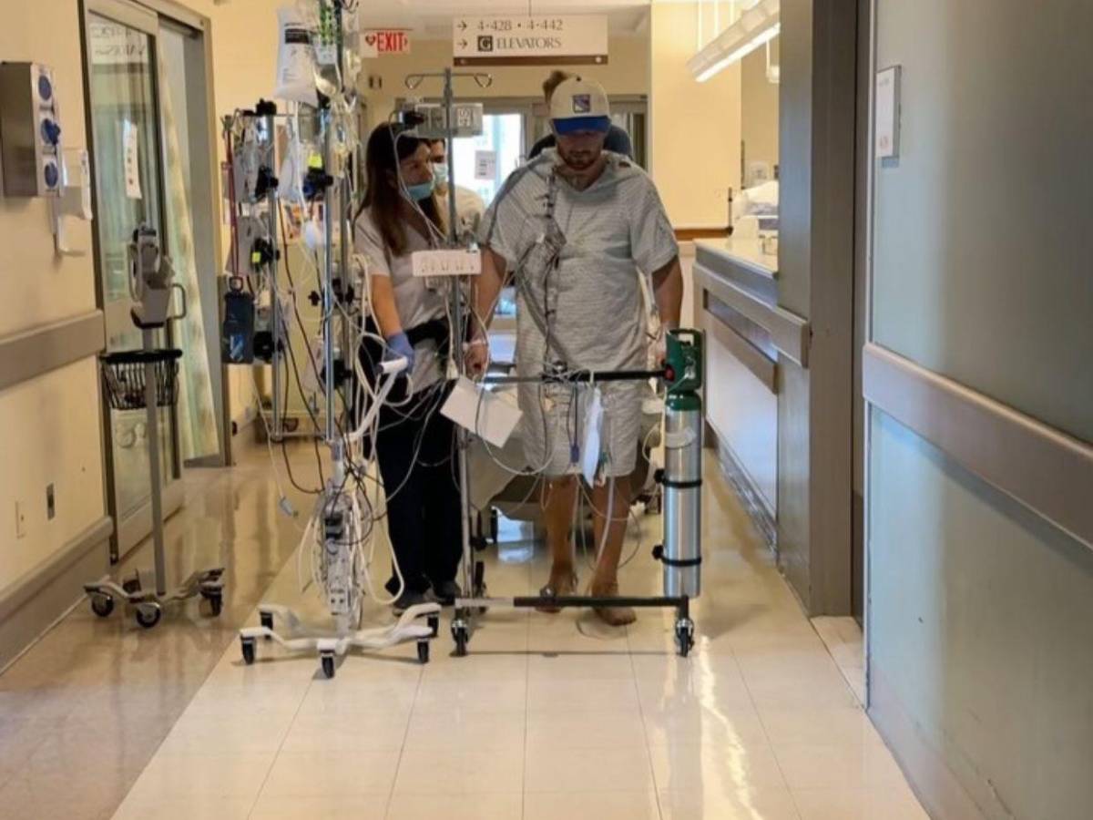 Daniel Neeson hijo de Liam Neeson operado de un defecto cardíaco congénito