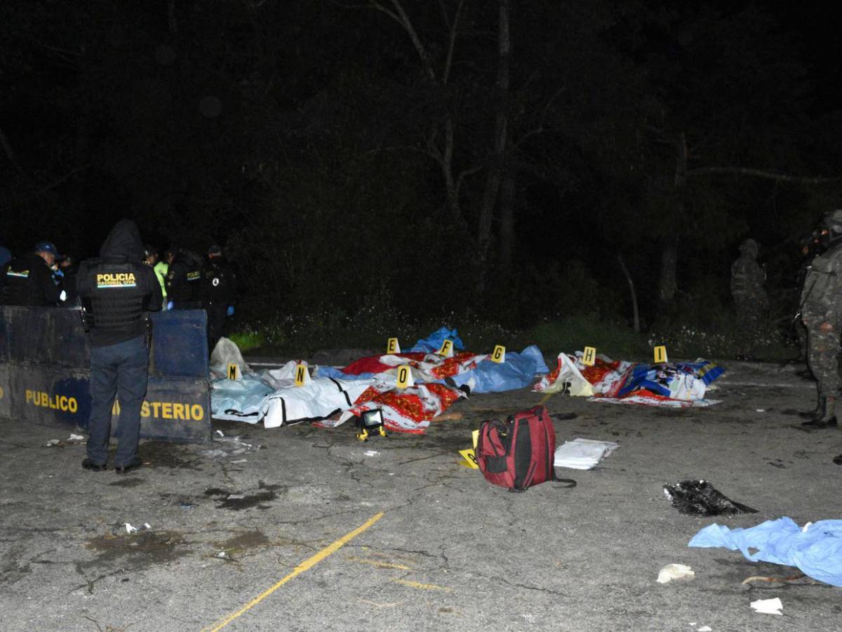 Las imágenes que dejó el fatal accidente de un bus en Guatemala que suma 15 muertes