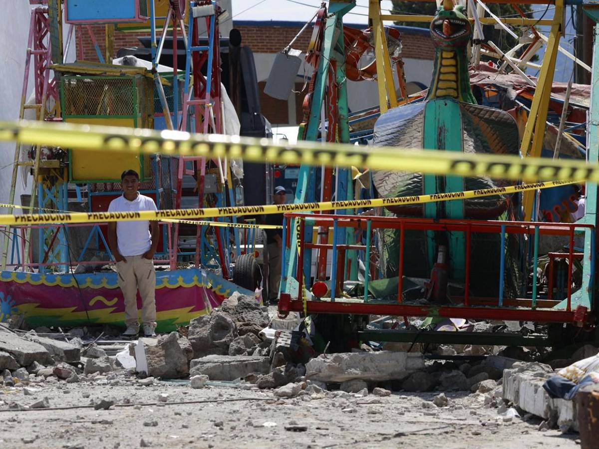 El atrio colapsó sobre las víctimas: explosión de pirotecnia deja 10 muertos en México