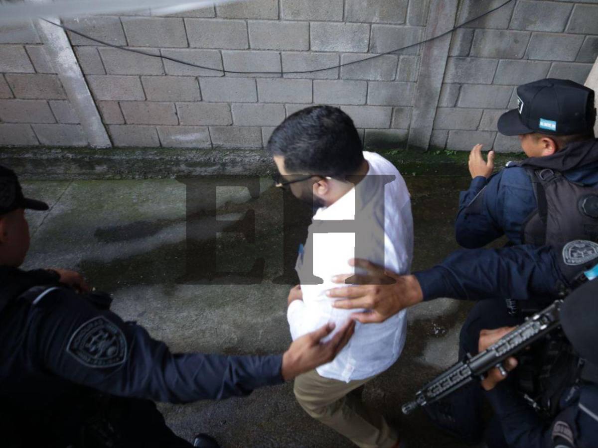 Marco Vallecillo regresa a los Cobras, tras primer día de juicio