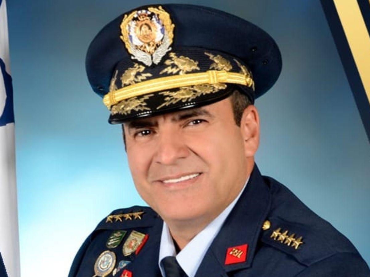 General Barrientos Alvarado sube al estrado en el juicio de Juan Orlando Hernández