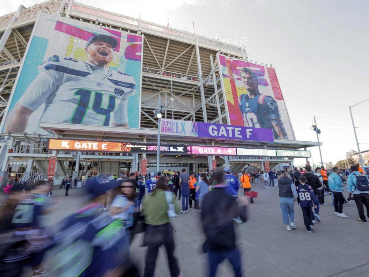 Así se vive el ambiente en el Levi's Stadium para el Super Bowl 2026
