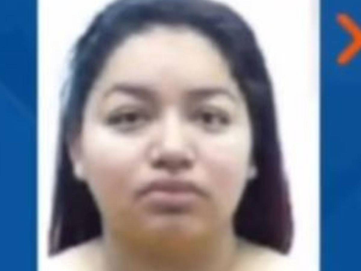 Mujer es acusada de asesinar a su madre y usa IA para encubrir el crimen en Ecuador