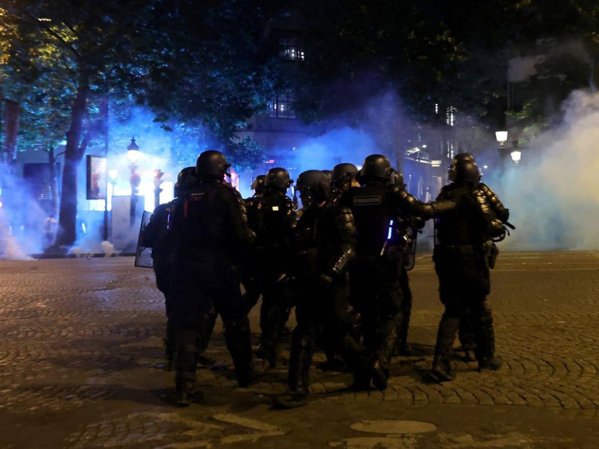 En fotos: Muertos en París tras celebración del PSG por ganar la Champions