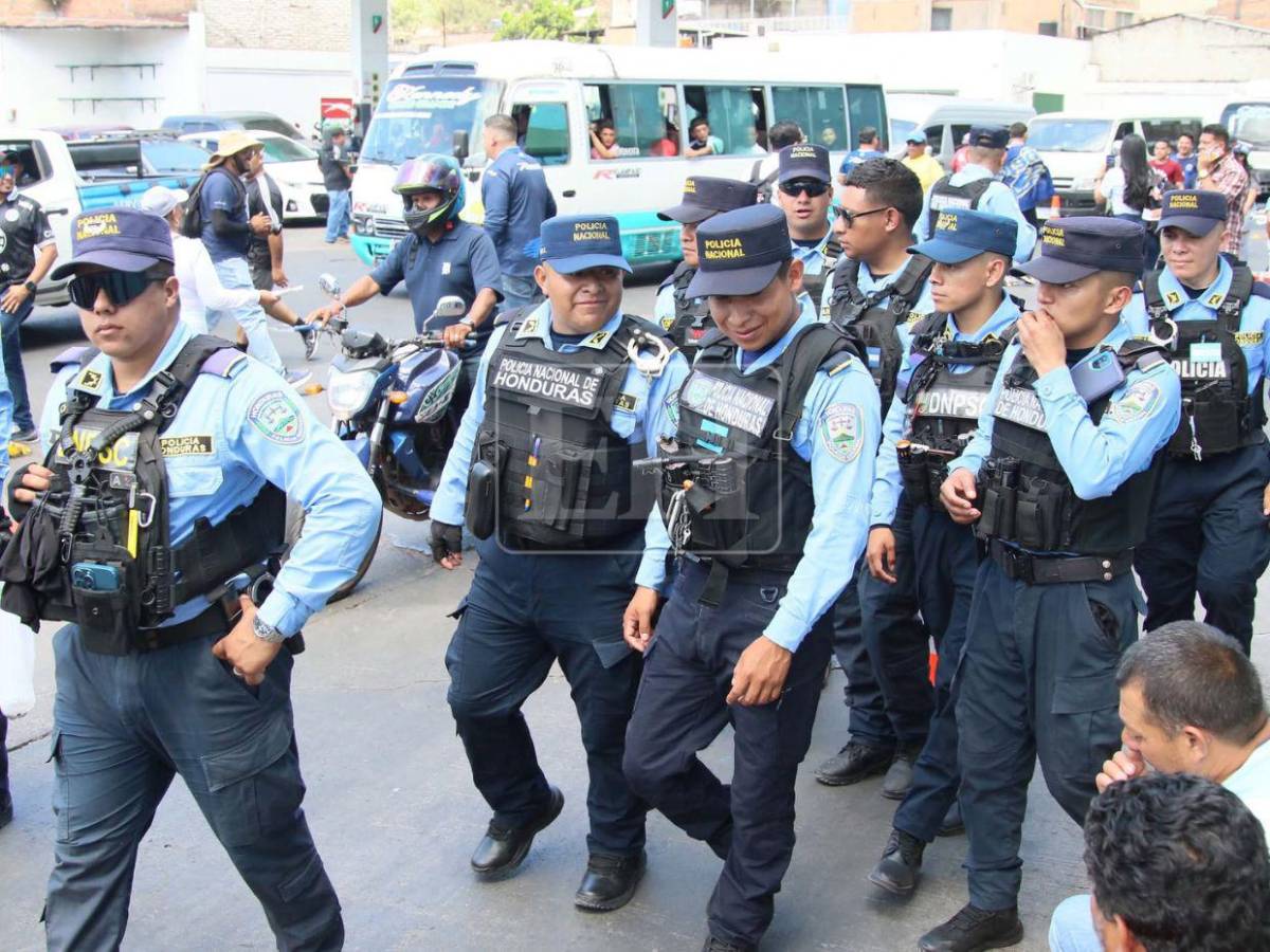 Largas filas, fuertes medidas de seguridad y mucha pasión a horas de la final del Clausura 2026