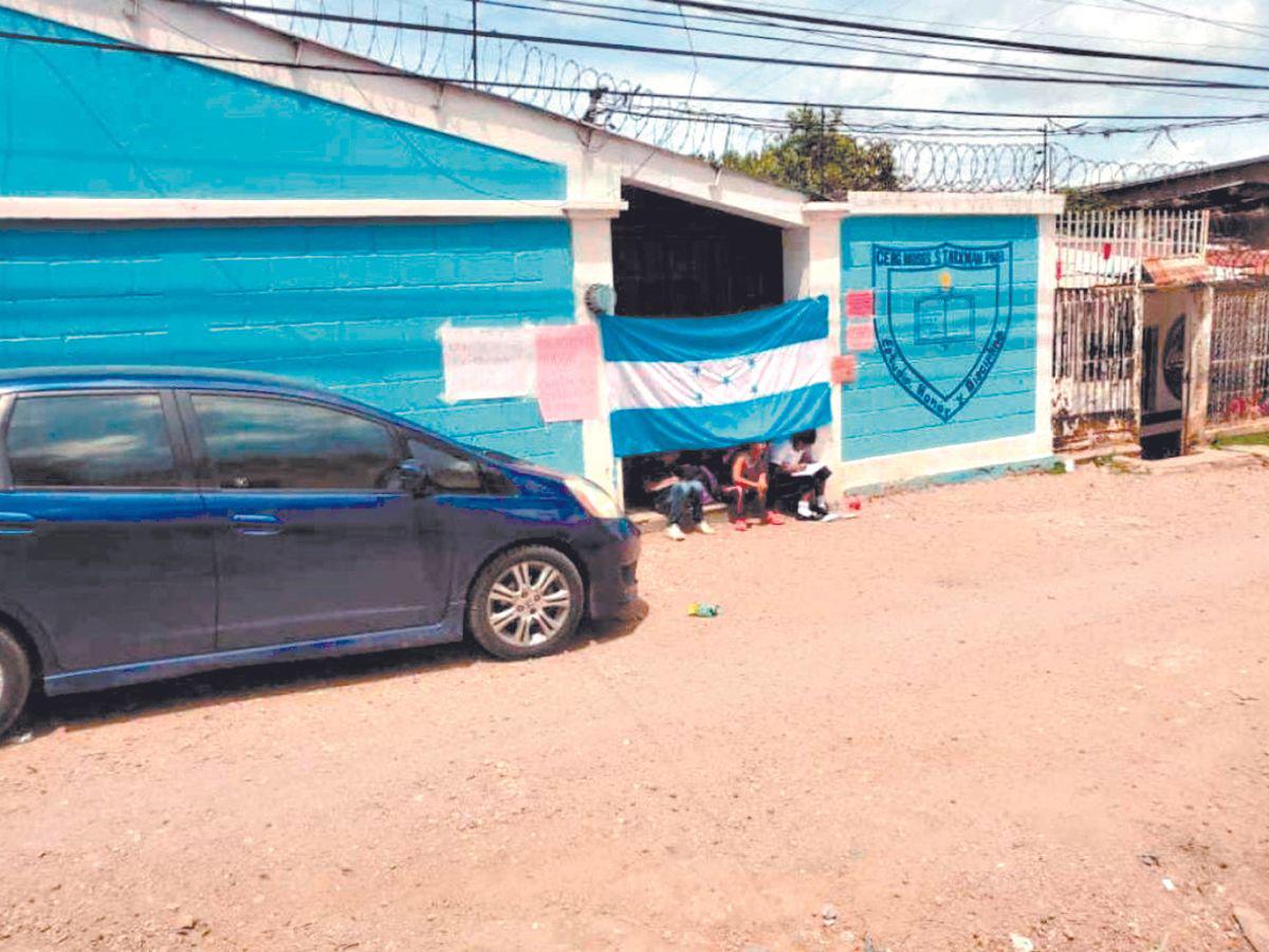 Estudiantes recibieron 200 días de clases, según Daniel Sponda