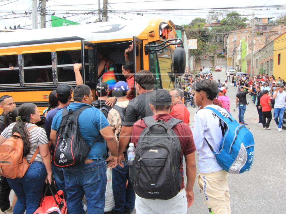 Éxodo de capitalinos llena las estaciones de buses para disfrutar la Semana Santa