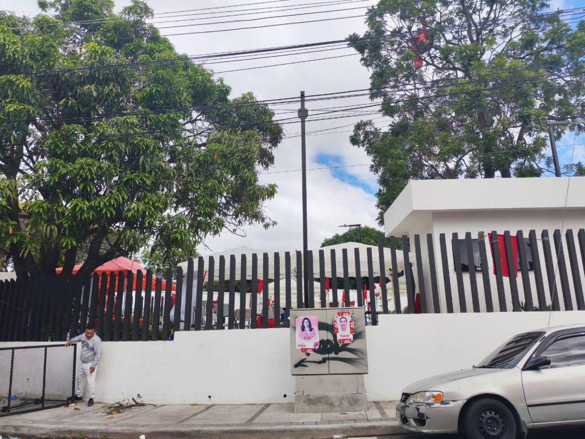 Completamente desolada: Así luce la sede de Libre este lunes 1 de diciembre