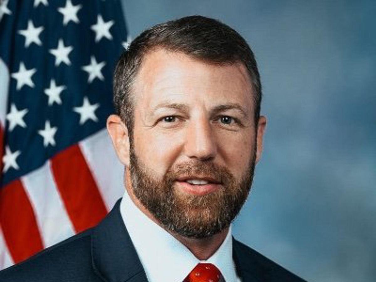 ¿Quién es Kristi Noem, la exsecretaria de Seguridad Nacional destituida por Trump?