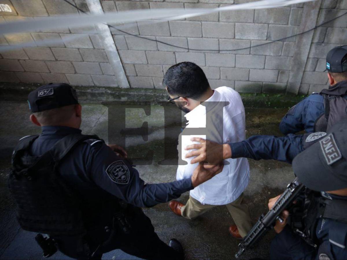 Marco Vallecillo regresa a los Cobras, tras primer día de juicio