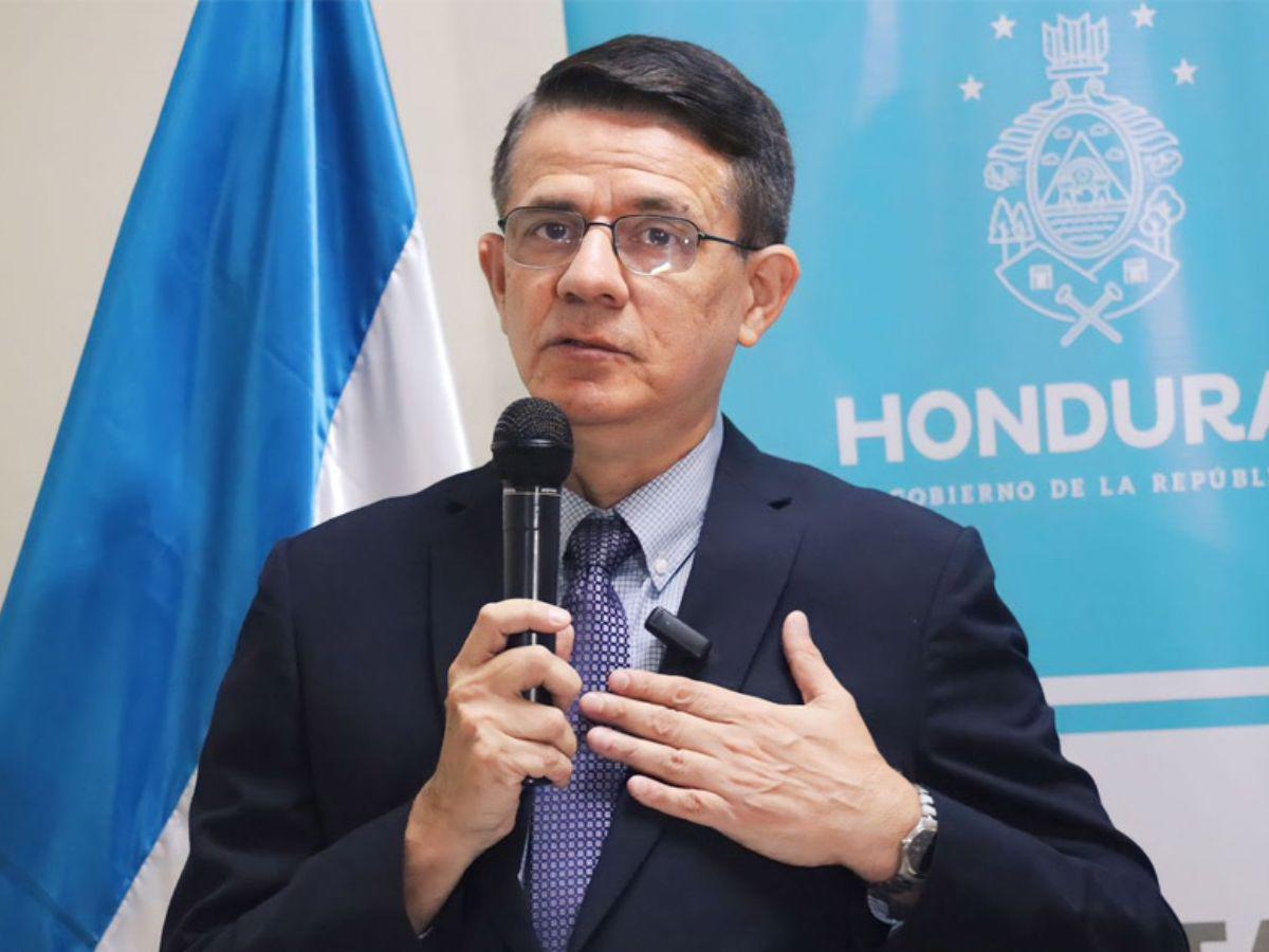 Jugoso sueldo: ¿De cuánto es el salario que se recetó Carla Paredes en su nueva plaza?