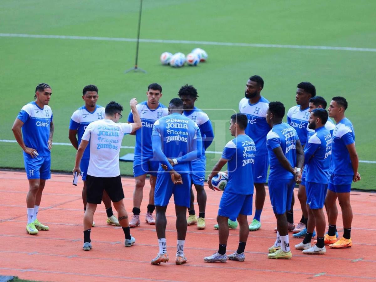 Niño llora al conocer jugador, catrachos montan carnaval y... ¿quién es la bella periodista?