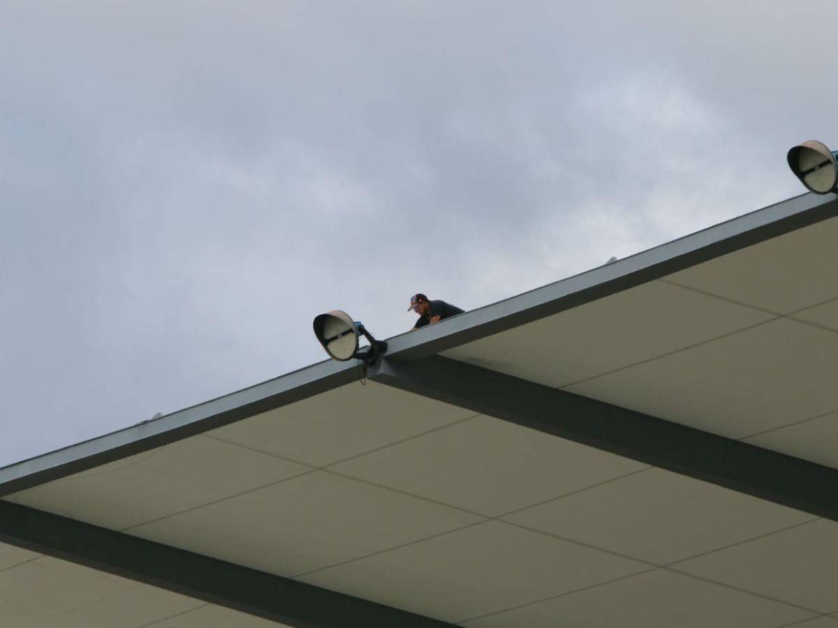 Así va quedando el Estadio Nacional de Tegucigalpa con su nueva pantalla gigante