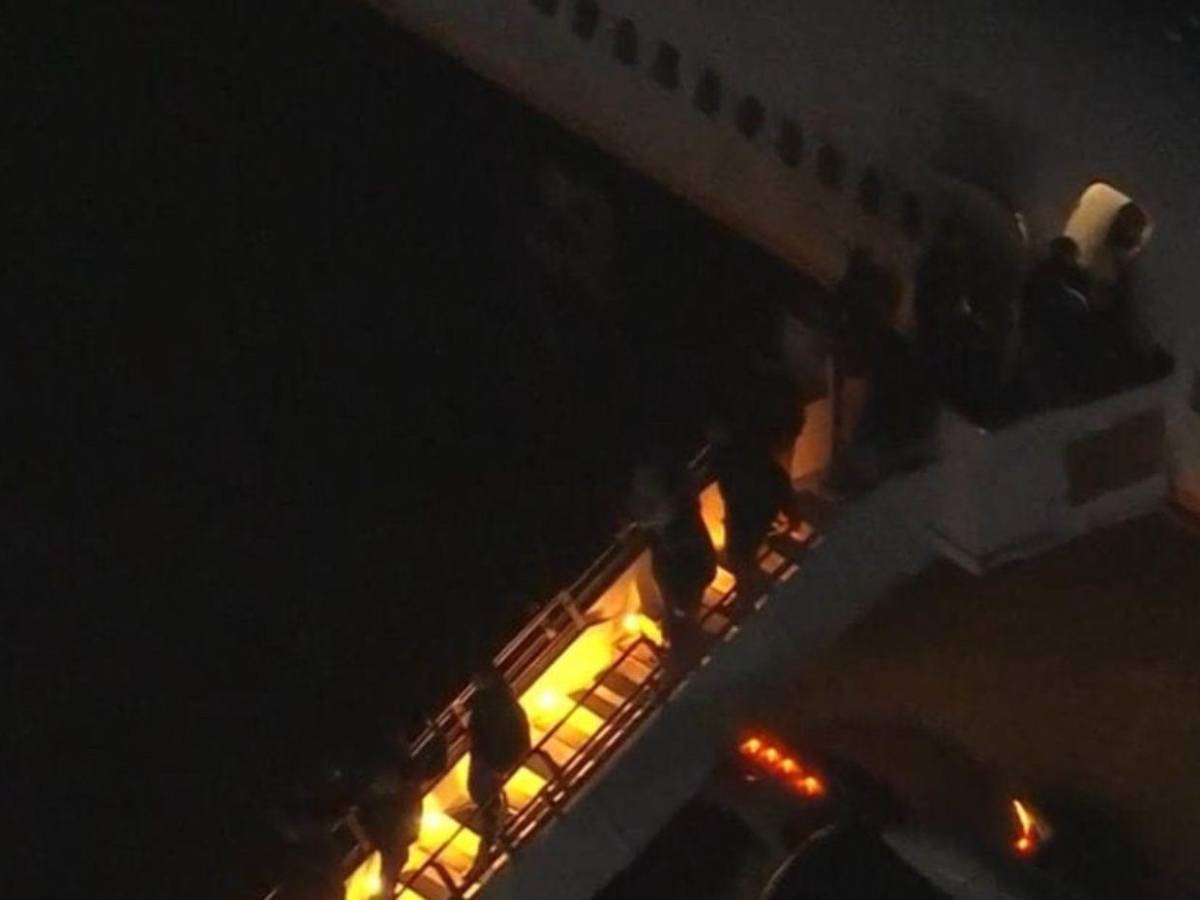 Con grilletes: así llegó Nicolás Maduro a Nueva York tras ser capturado por EE UU