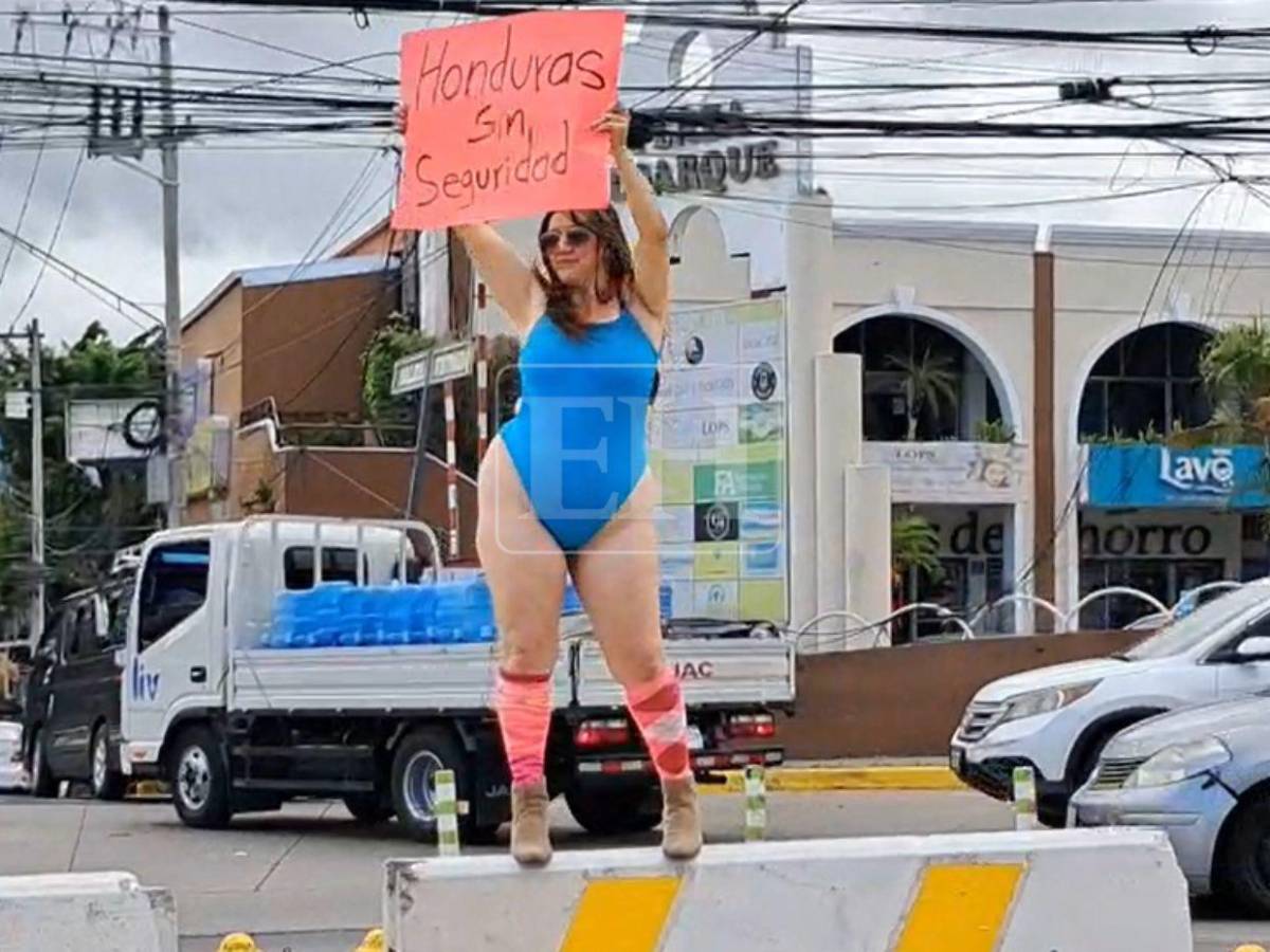 Honduras sin seguridad: Nueva protesta de doctora Floridalia Aguilar en salida al sur