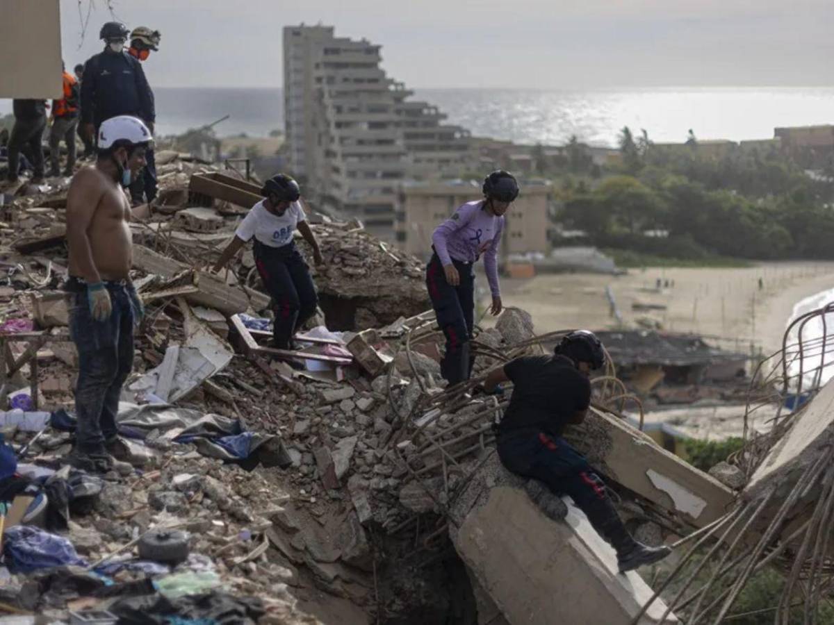 Su hermano murió abrazándola: Nathaly Pérez, sobreviviente de terremoto en Venezuela